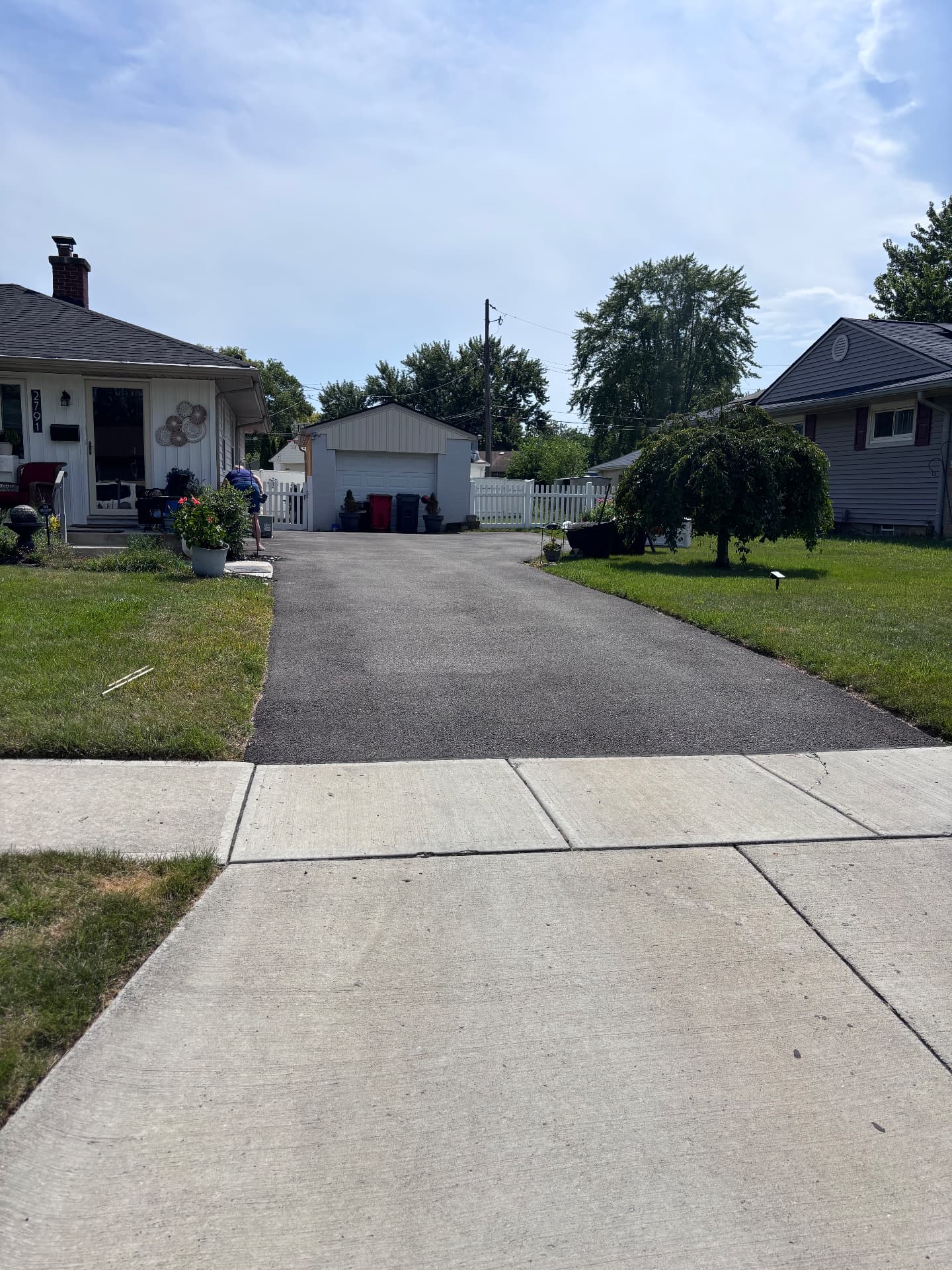 Driveway before sealcoating